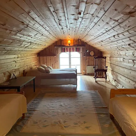 Bed & Breakfast Tarina-aho *