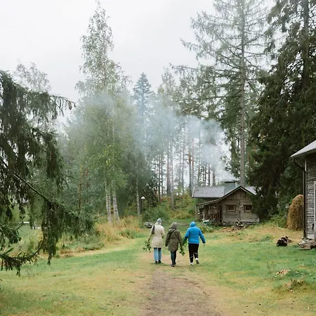 Tarina-aho Bed and breakfast Vuonislahti